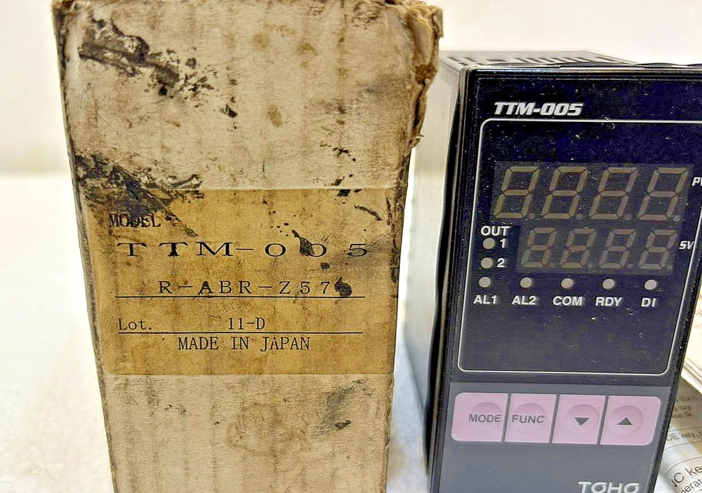 TOHO TTM-005-R-ABR-Z57 DIGITAL TEMPERATURE CONTROLLER TTM-005