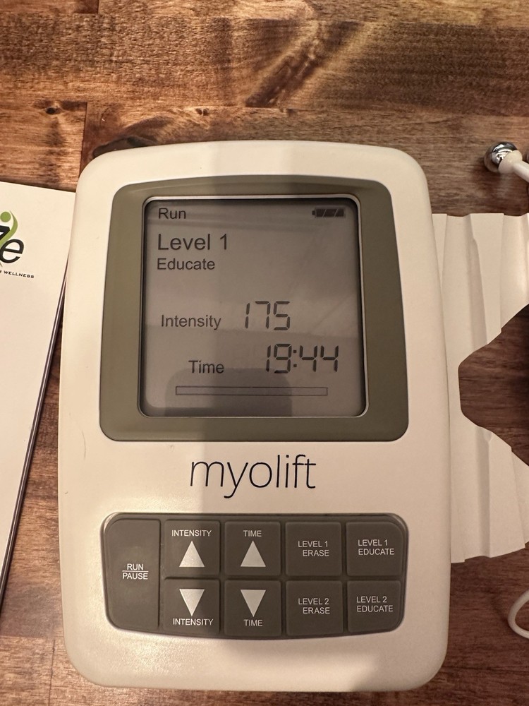 7e Wellness MyoLift Mini Microcurrent Facial Device