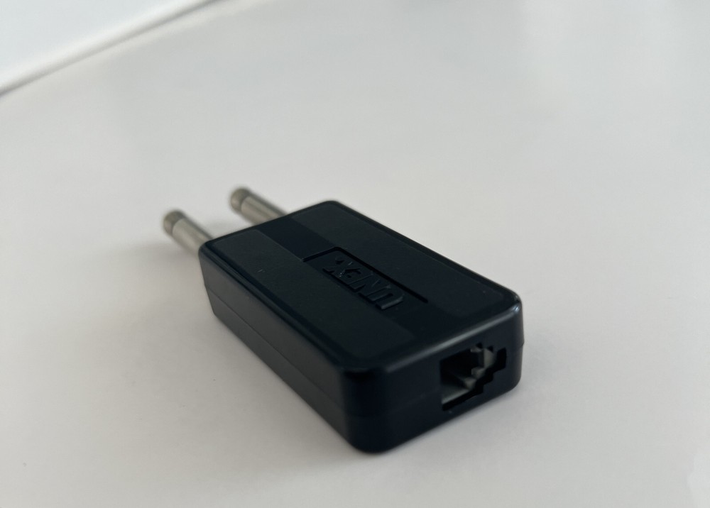 PJ-327 Prong Adapter