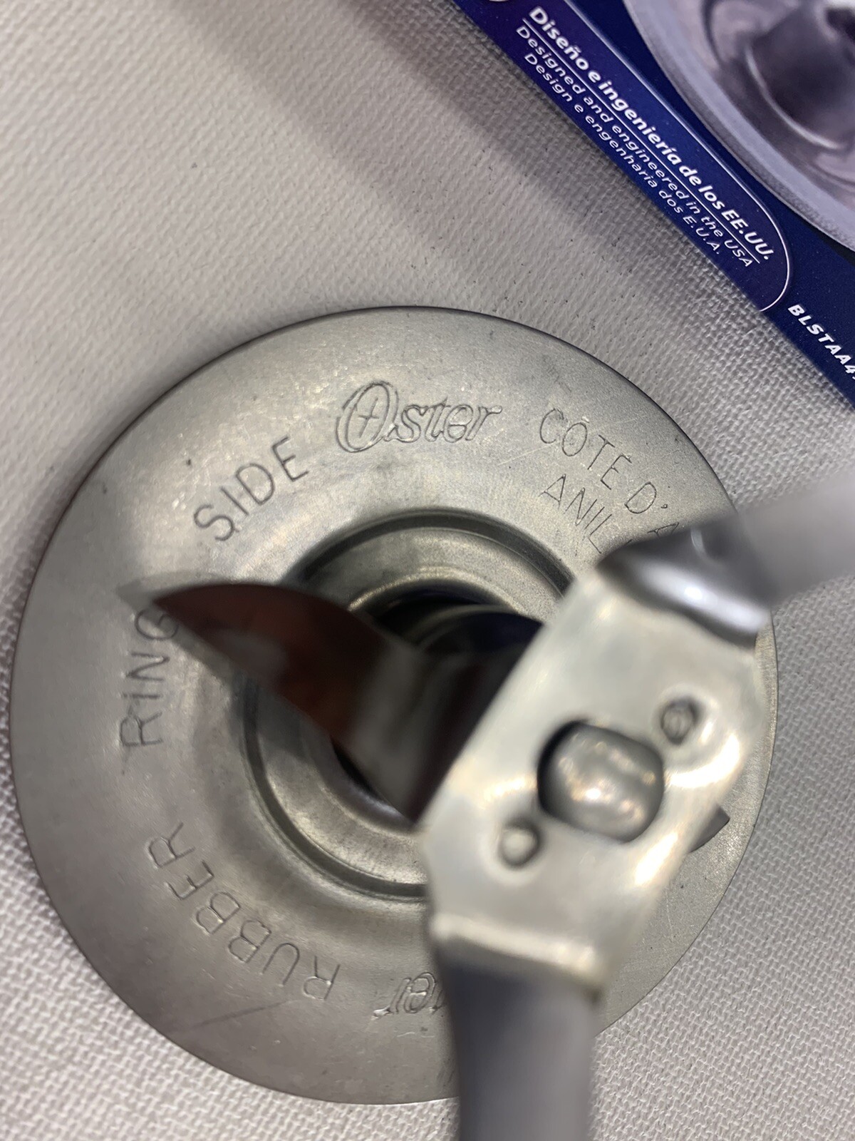 Genuine Oster Blender Blade 4961 with 2 Oster Sealing ring pack 4900 New