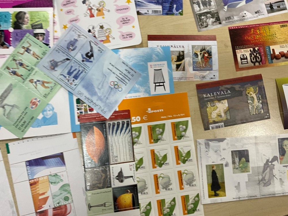 MNH Stamps modern sheets booklets 100 different items @3*