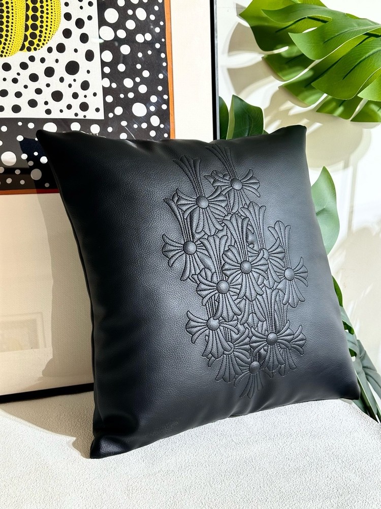 Pillow Chrome Hearts black