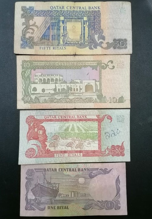 Qatar 1-5-10-50 Riyals Banknotes 1980 4 notes