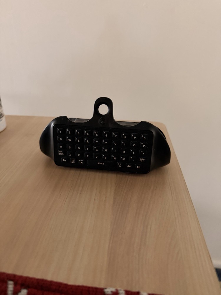 Ortz Chatpad Keyboard Black Controller Attachment for Microsoft Xbox One