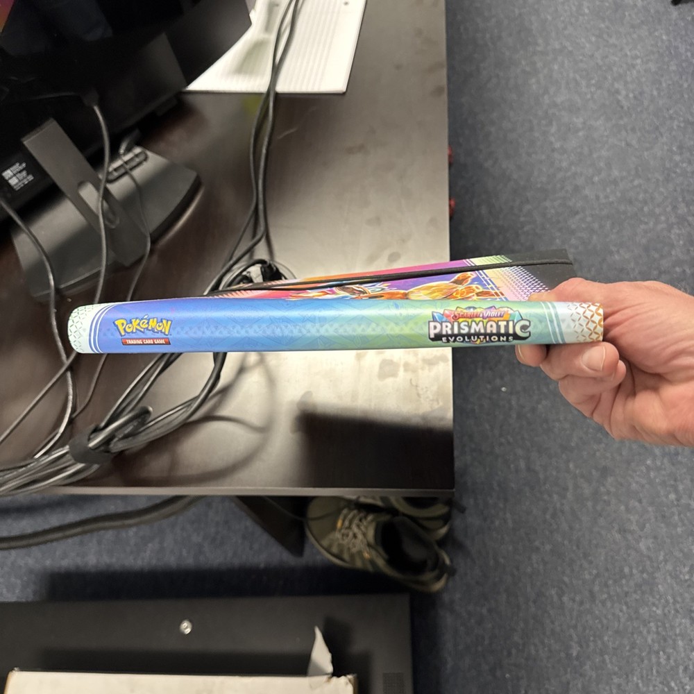 Prismatic Evolution (BINDER ONLY) New Free Ship