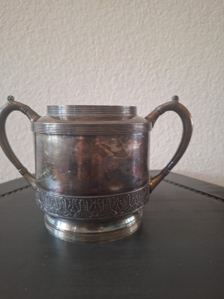 meriden silverplated 1418 sugar container