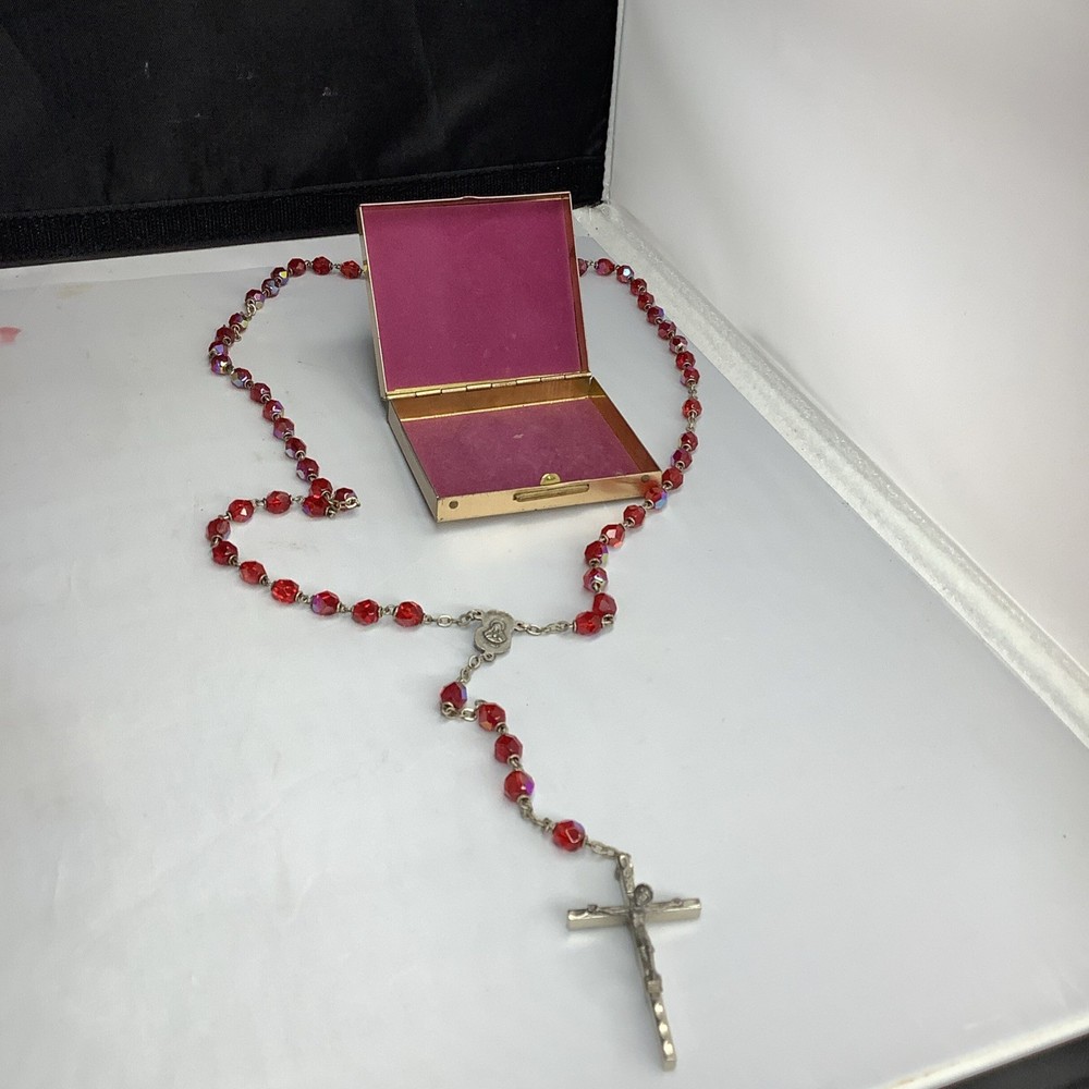 Vintage Rosary With Compact