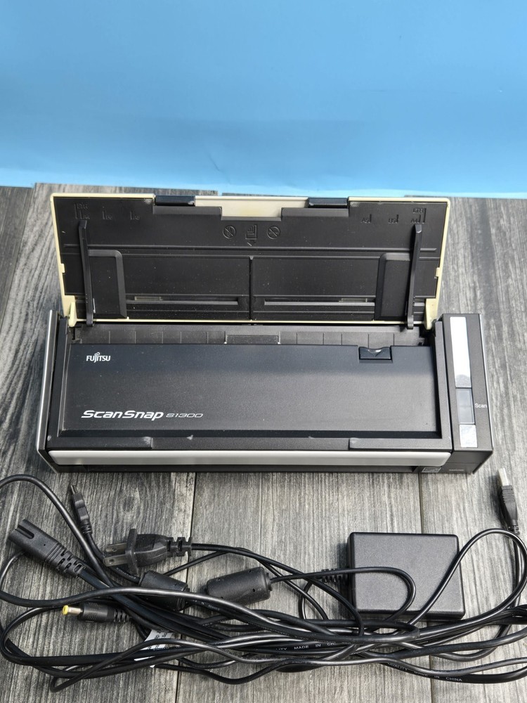 Fujitsu ScanSnap S1300i Document Scanner w/ Power & USB Cable