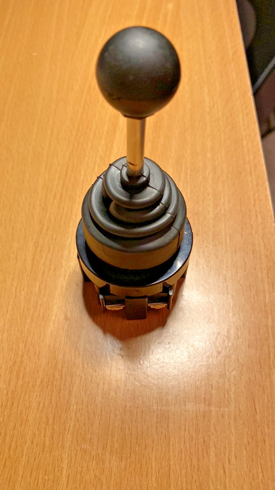 Two Direction non-locked in Joystick controllers switch normally open