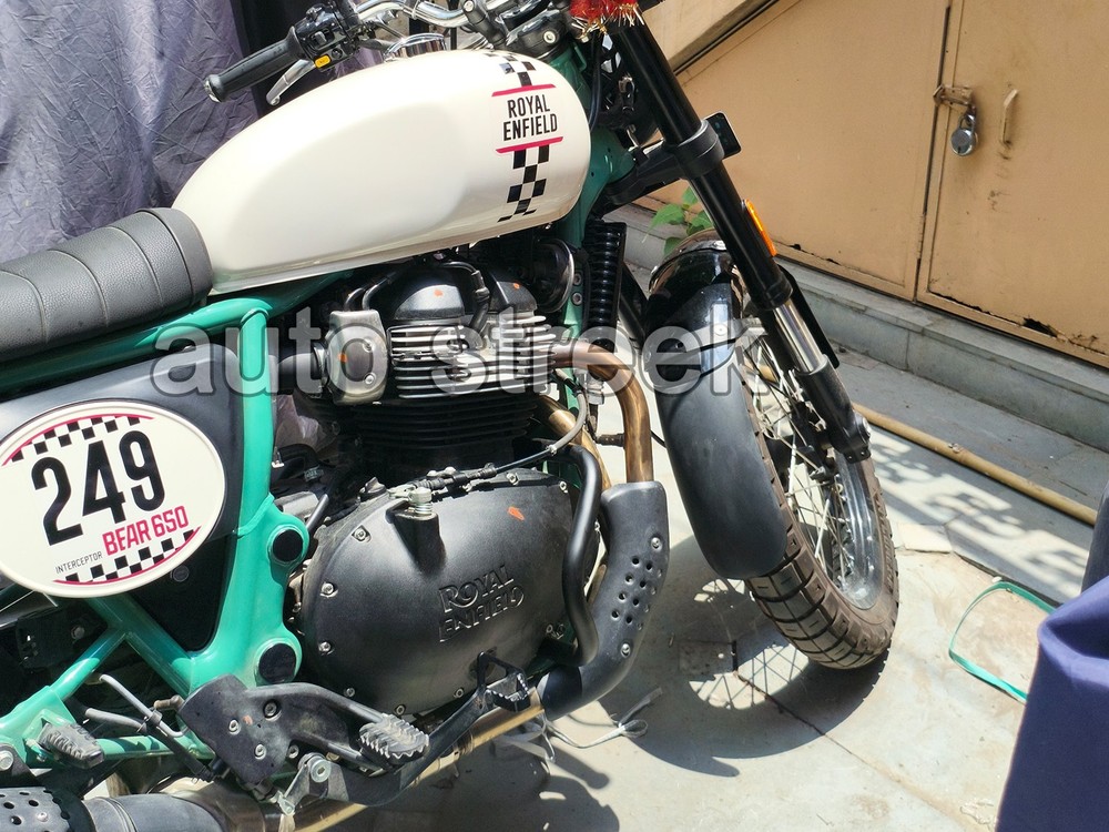 Fit For Royal Enfield Bear 650 "Compact Engine Guard Black"