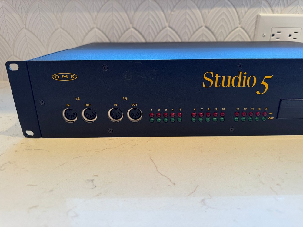 Opcode Systems Studio 5 Midi Converter