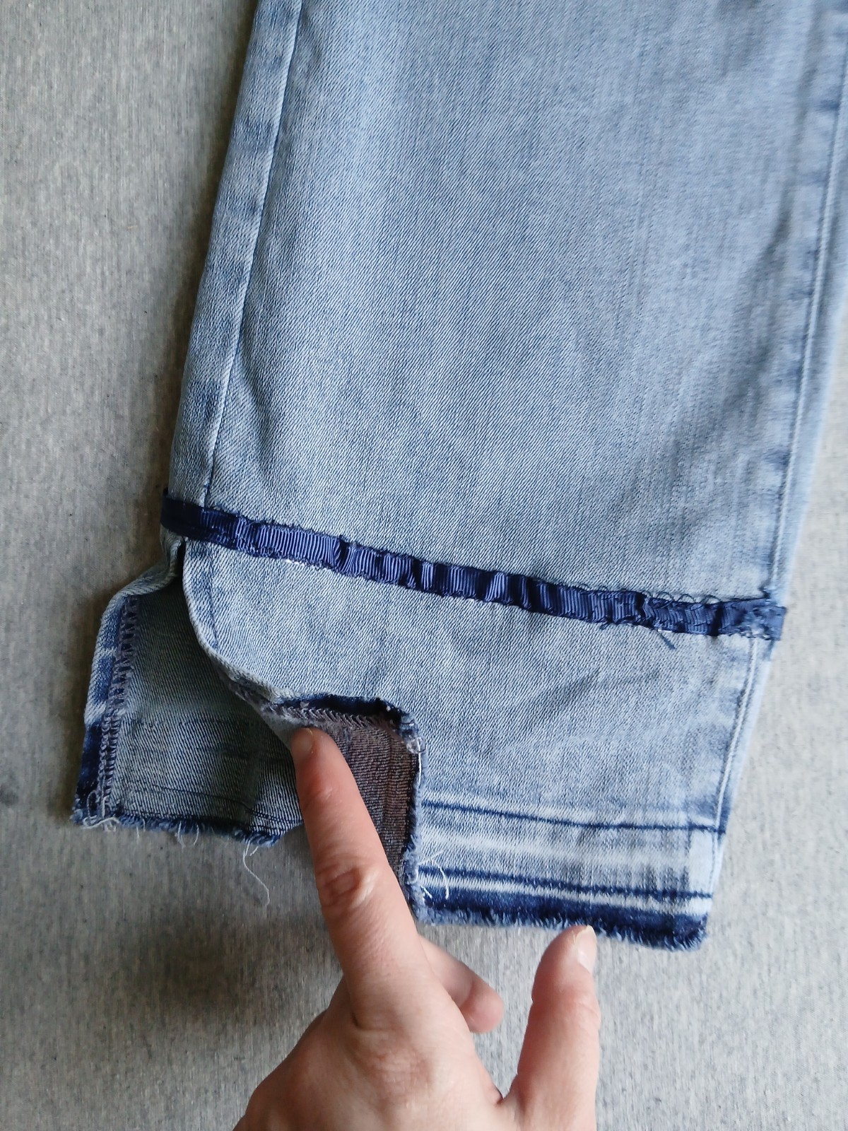 NYDJ Jeans 6 Marilyn Straight Lift Tuck High Rise Straight Stretch Slit Boho