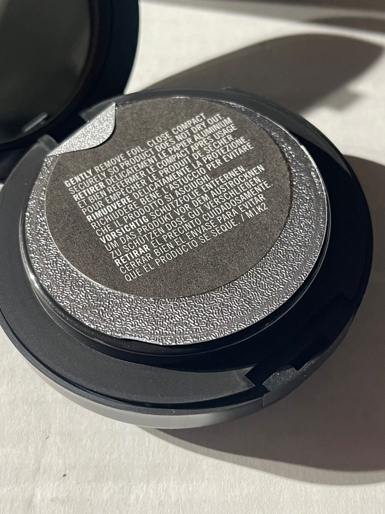 MAC Studio Tech Foundation Compact 10 g/.35 oz (Select Color)