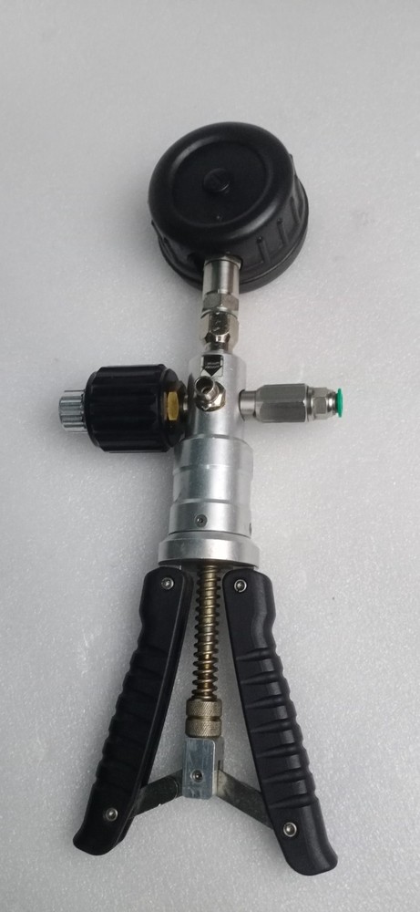 SI Pressure TP1 Hand Held Test Pump