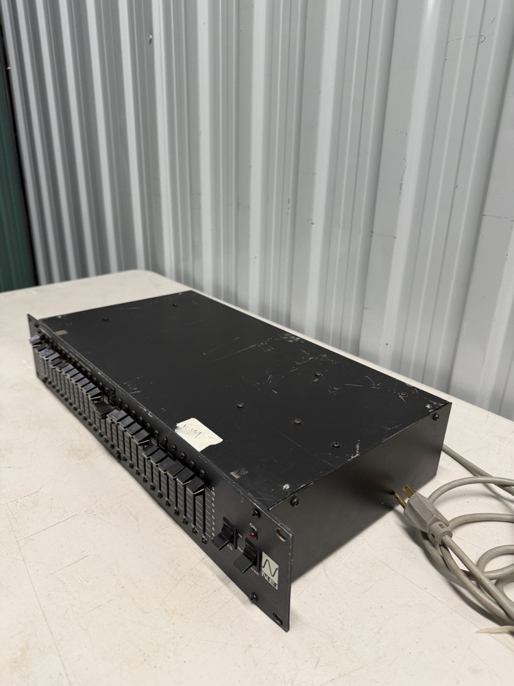 Neptune Electronics 2712 Graphic Equalizer Dual Channel Rack EQ USA