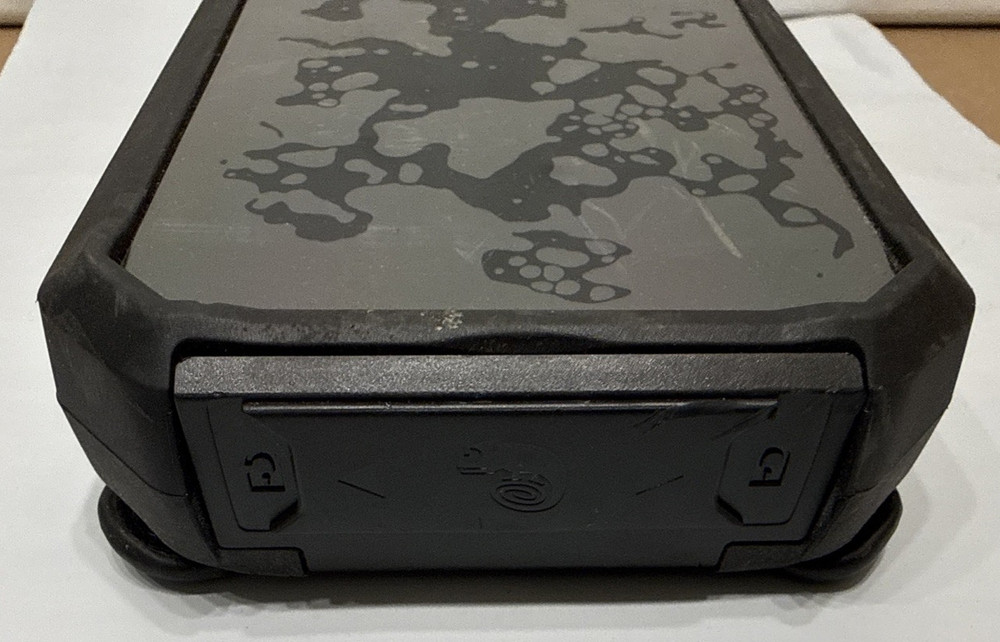 Chameleon 5 Rugged Biometric Handheld Device – Powers On Same As Pictures
