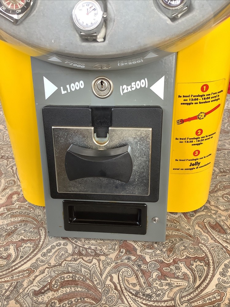 ROLLER WATCH Display to Win Watches