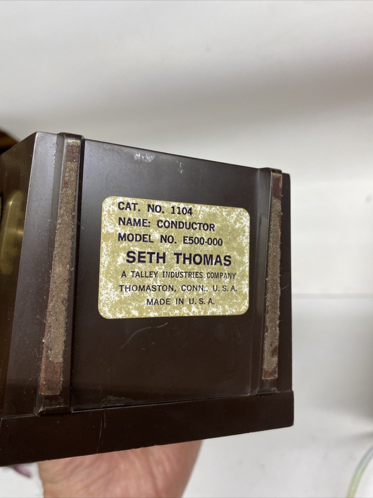 Seth Thomas Metronome Wind-Up E500 1104 Circa 1951