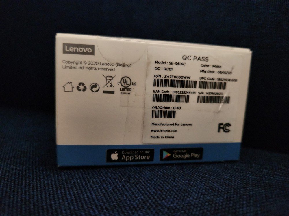 Lenovo smart plug compatible with Alexa and Hey Google
