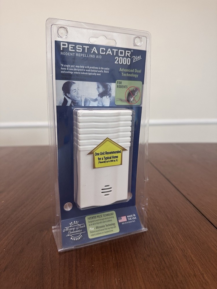 Global Instruments Pest A Cator Plus 2000 Electronic Insect & Rodent Repeller