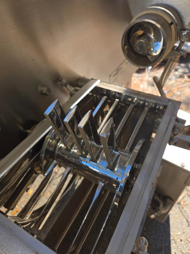 FITZPATRICK FITZ MILL D6A COMMINUTOR 460V WITH ACCESSORIES