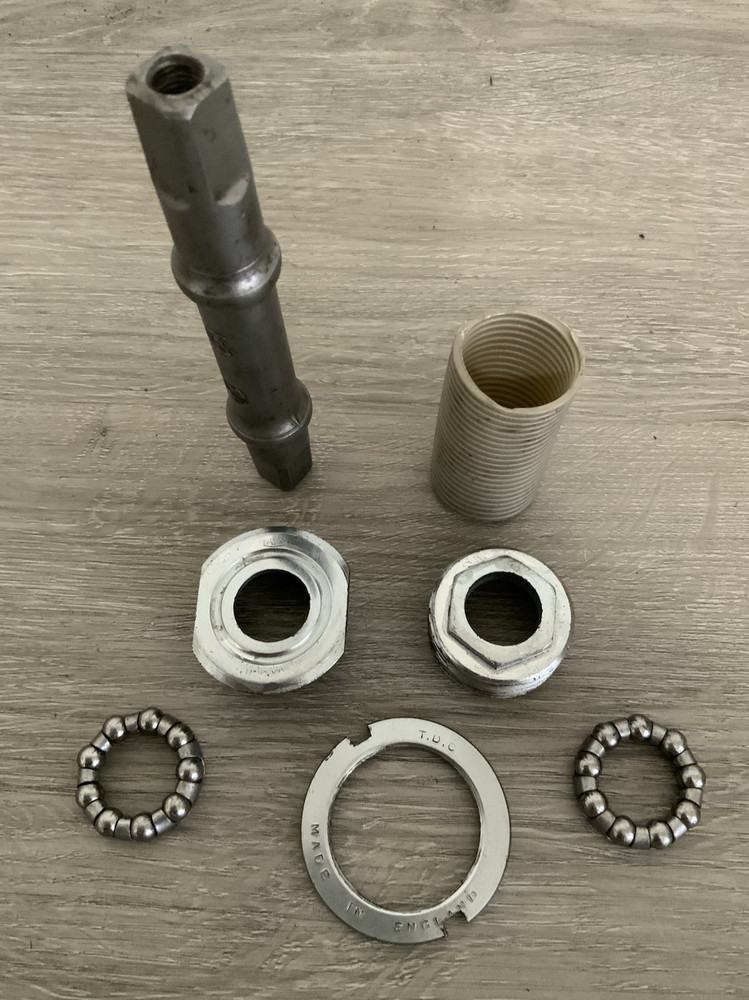 AM BOTTOM BRACKET BRITISH THREADED 68-125 MM