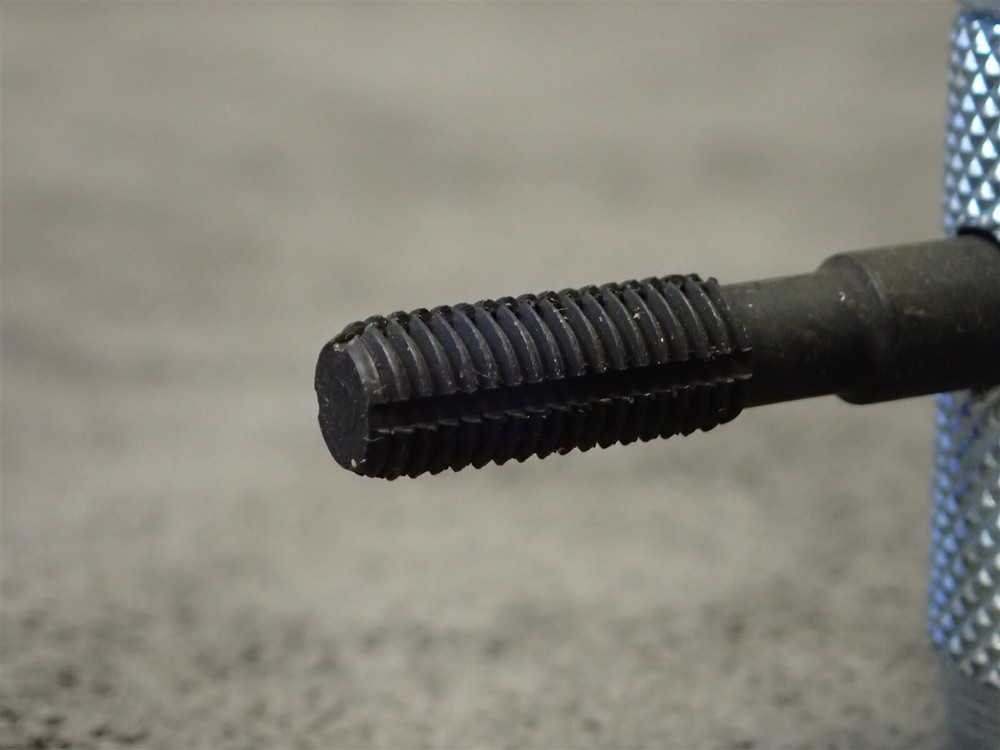 TIM-151 AMERICAN Extractor & Re-Threading Tool (BN154)