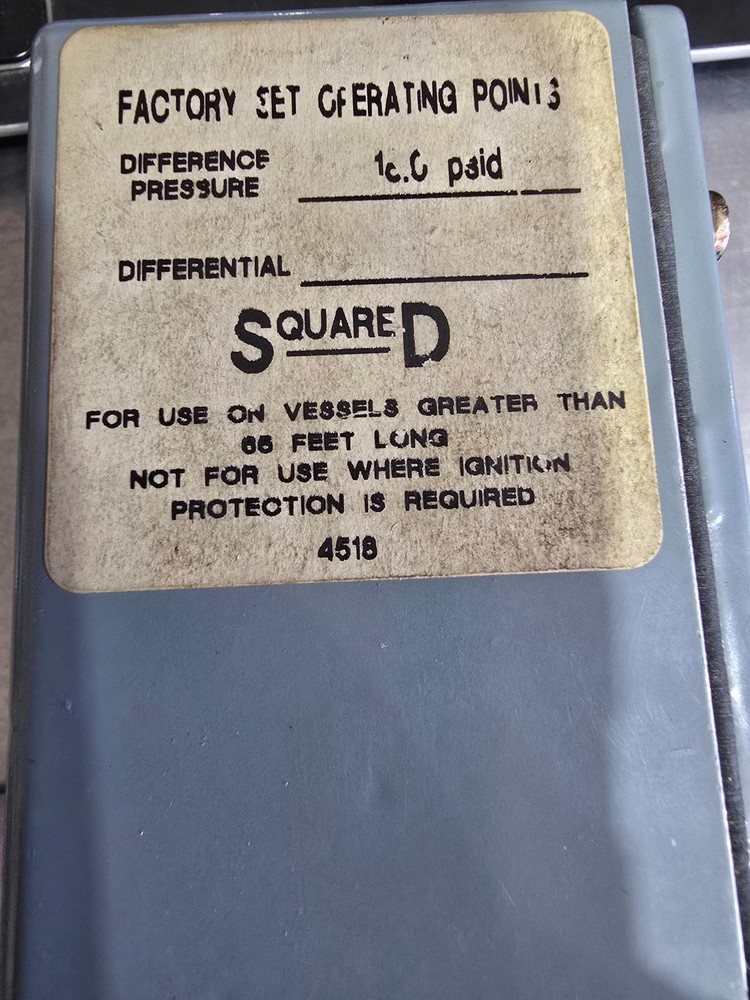 SQUARE-D 9012-GGW-24 SERIES:C DIFFERENTIAL PRESSURE SWITCH