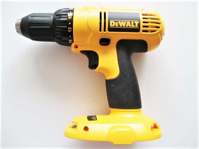 Dewalt 18V Volt DC970 / DC759 1/2" Cordless DRILL DRIVER *Bare Tool* NEW IN BOX!