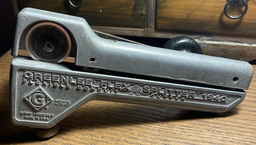 Greenlee Flex Splitter Model #1940 Flexible Conduit Cutter