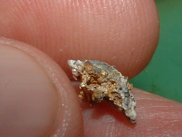 GOLD CARBONATE MATRIX SPECIMEN .5 GRAM NEVADA GOLD