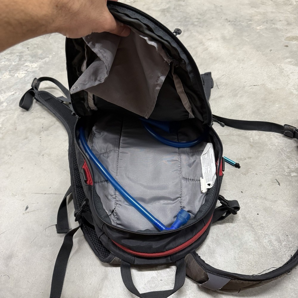 CamelBak Mule 3L/100 oz Hydration System Backpack W/ Bladder Green Black