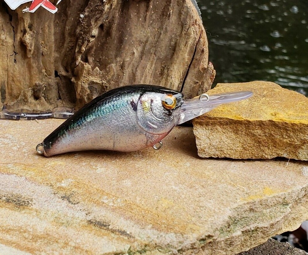 CUSTOM WRAPPED AND PAINTED 1.5 DEEP DIVER CRANKBAITS