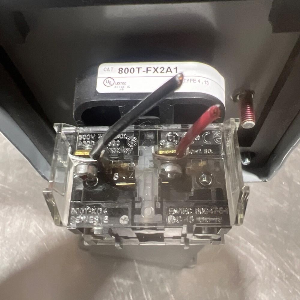 800T-FX2A1 AB BLACK PUSH-PULL UNIT With Enclosure Used Surplus