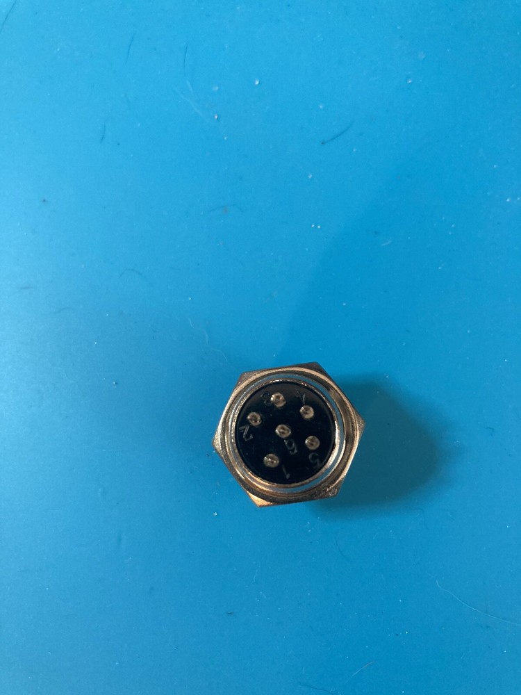 CB Radio Microphone Plug - 6 Pin Chassis Mount