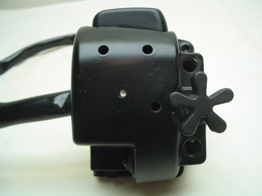 Right Handlebar Control Switch Pack Start Run Turn - Harley Softail Dyna & Other