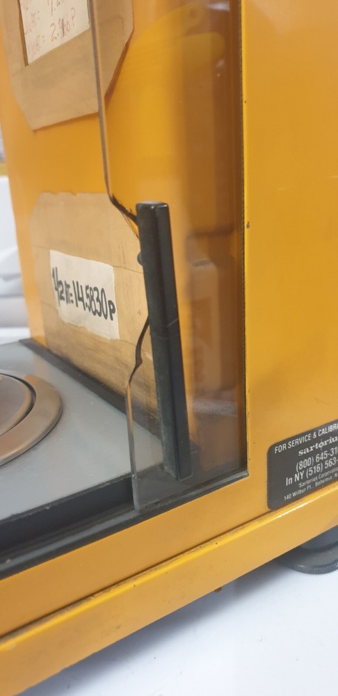 Sartorius 1801 Scale Max 110g Readability .0001g