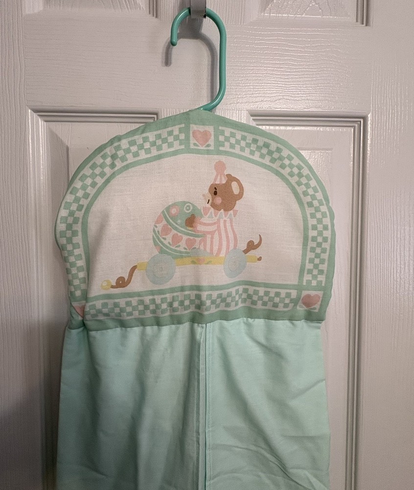 Daisy Kingdom Pull Toy Parade Crib Set