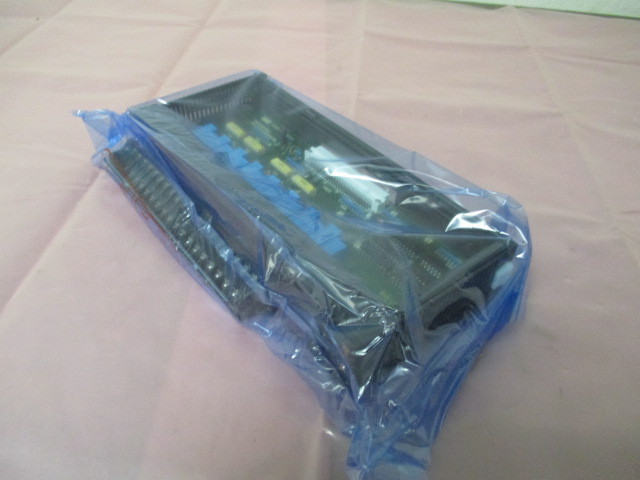 Mitsubishi AY10-UL PLC, Output Module, MELSEC, Programmable Controller, 413170