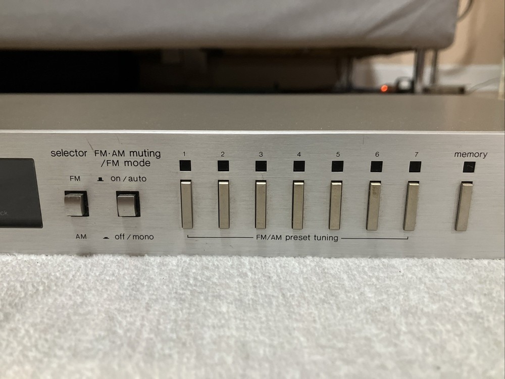 TECHNICS ST-S3 AM/FM TUNER SILVER USED & WORKING.