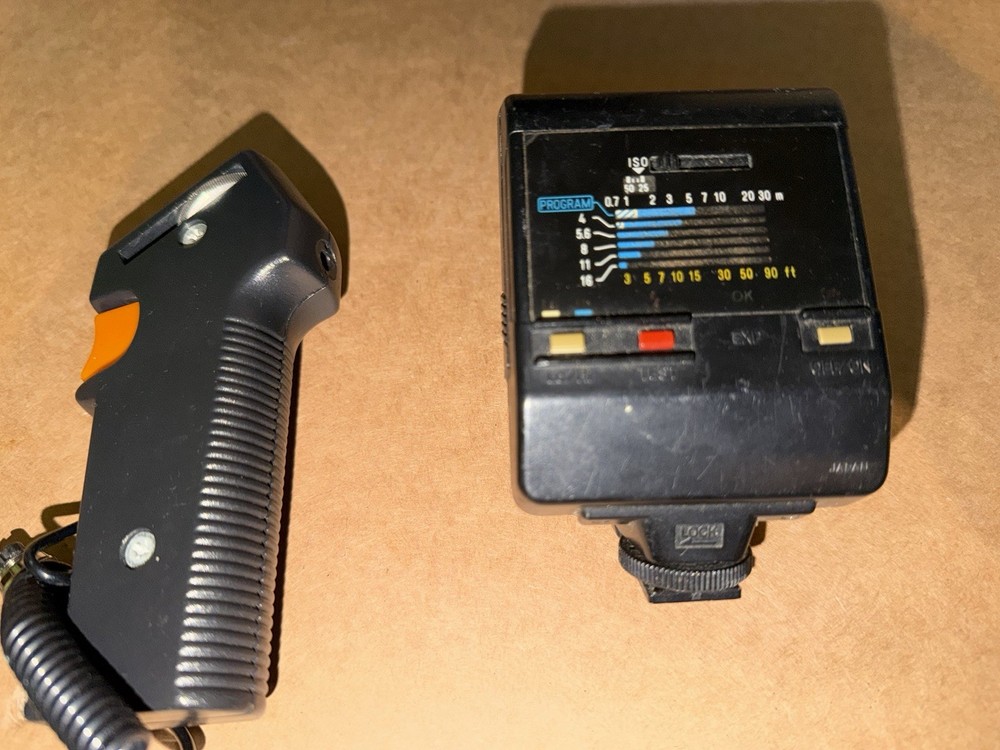 Camera Gear Lot(read)