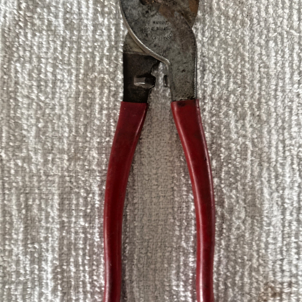 Klein Tools 63050 9-1/2" High Leverage Cable Cutters Pliers