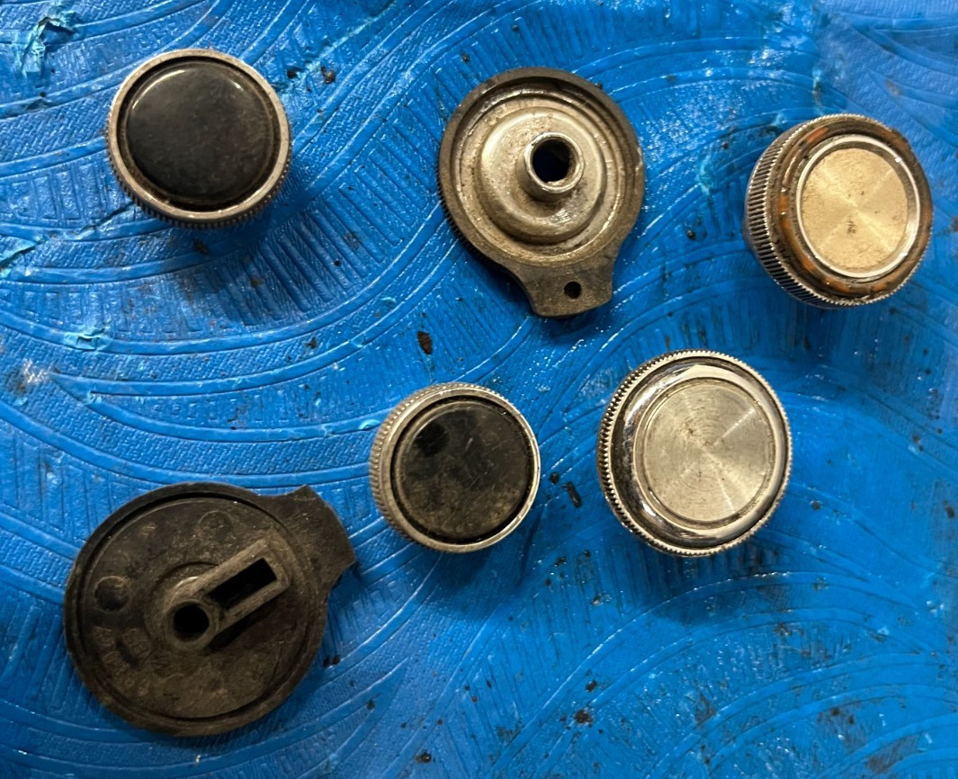77-85 Oldsmobile Cutlass GM MISC FACTORY RADIO KNOBS 555101 558947 OEM NBL2