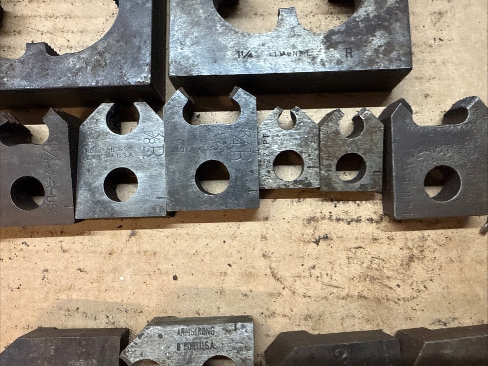 Reed & Armstrong Bridgeport Adjustable Stock Dies Pipe Threader Threading 79