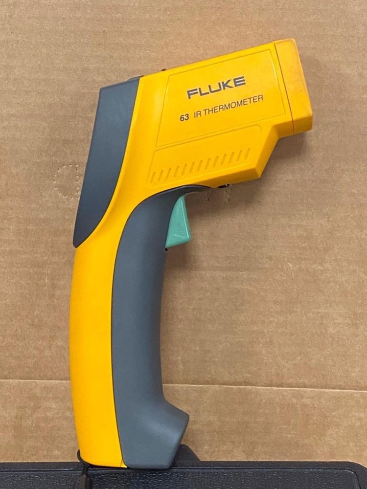 FLUKE 63 IR THERMOMETER W/ CASE- USED.