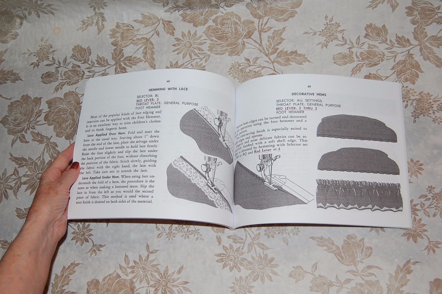 Rare Deluxe-Edition Instructions Manual for Singer 401, 401A Sewing Machine