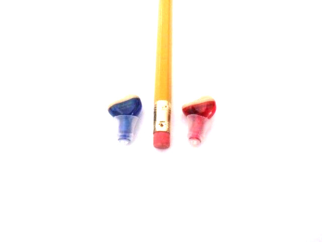TWO IN EAR DIGITAL HEARING AMPLIFIERS 3 SMART PROGRAMS BUTTON CONTROLS VOLUME