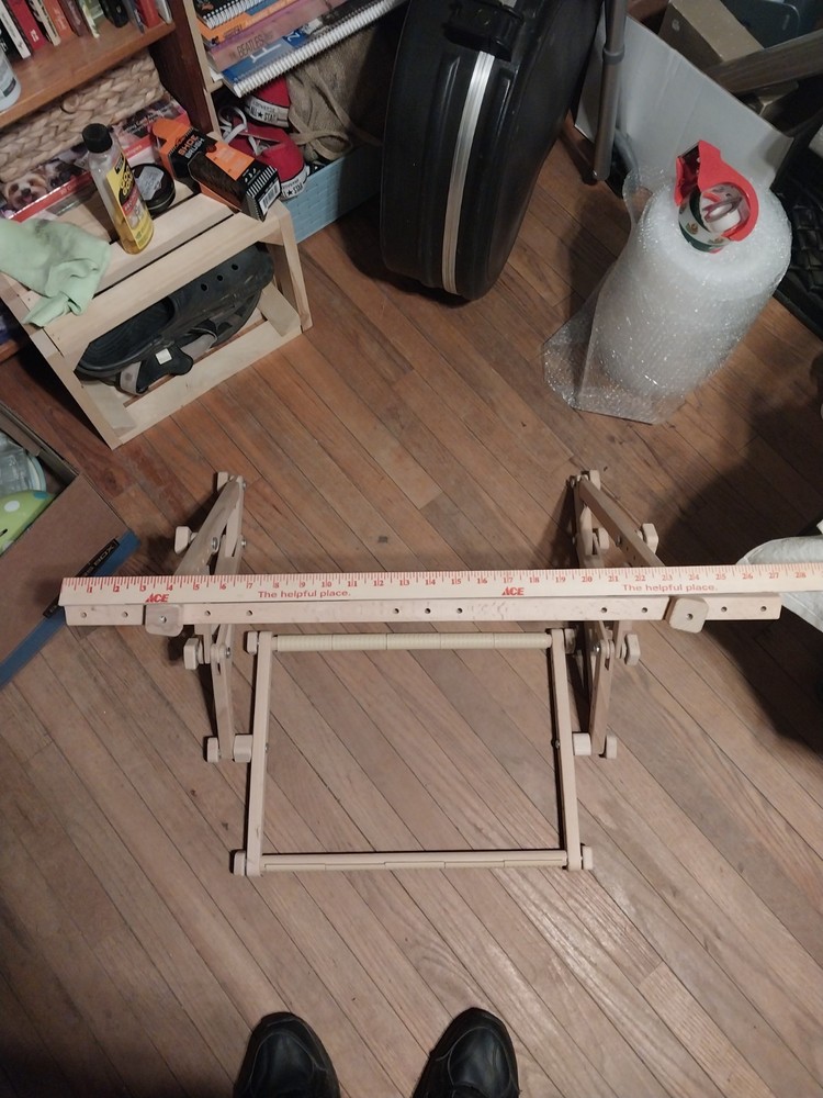 Wooden Rectangular Scroll Frame 24" with Adjusting Screw for Embroidery