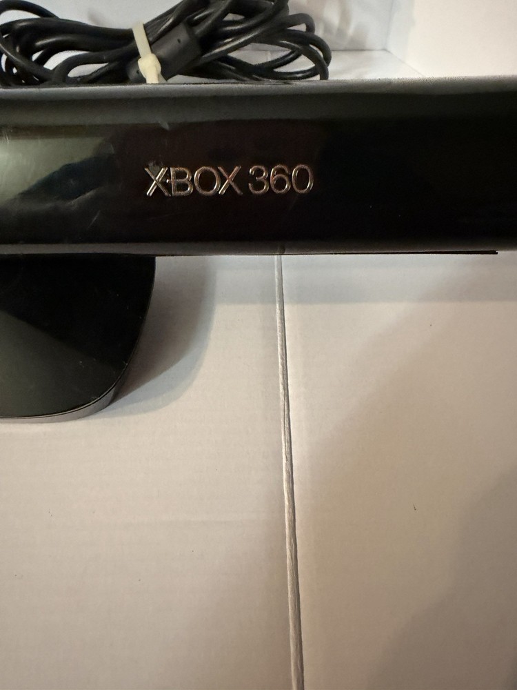 Microsoft 1414 Xbox 360 Kinect Sensor Bar Only - Black-Used (1/12)