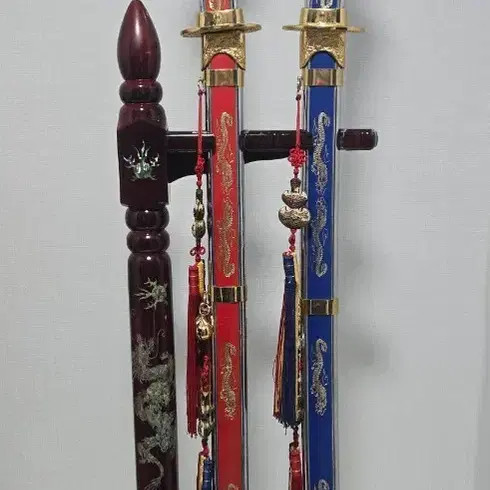 Decorative Sword Set - Elegant Gold Accented Wall Art